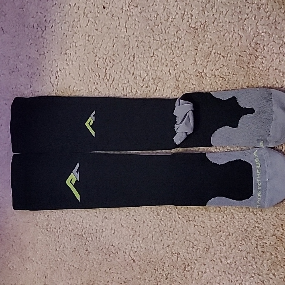 Original Pro Compression Logo black over the Calf s/m